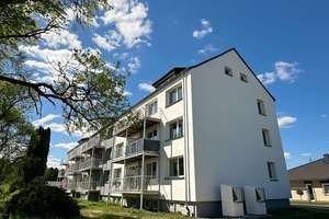 Erstbezug nach Sanierung: Moderne 2-Zi.-DG-Wohnung mit Einbauküche und PKW-Stellplatz – Am Wald 4B, 18190 Sanitz – Vorschaubild 10