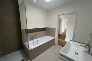 Traumhafte 4-Zimmer-Dachgeschosswohnung nach Kernsanierung in Köln-Lindenthal – Dürener Str. 132, 50931 Lindenthal (Ortsteil), Köln – Vorschaubild 8