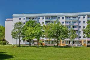 Sofort Bezugsfertige 2-Zimmer-Wohnung mit Blick ins Grüne! Auf Anfrage gern mit Einbauküche* – Straße Usti nad Labem 157, 9119 Kappel, Chemnitz – Vorschaubild 1