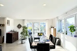 Atemberaubendes Einfamilienhaus mit Doppelgarage und großem Garten in Toplage! – Salzgitter – Vorschaubild 5