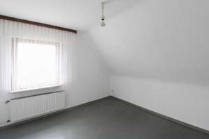 Ob Einfamilien- oder Zweifamilienhaus mit viel Platz und Raum in Lehrte-Immensen – Die vollständige Adresse der Immobilie erhältst du vom Anbieter., 31275 Lehrte – Vorschaubild 5