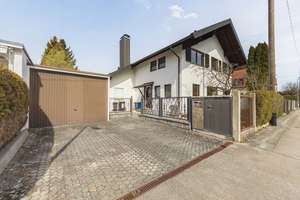 Großzügiges Einfamilienhaus auf selten großem Grundstück in begehrter Münchner Wohnlage – Die vollständige Adresse der Immobilie erhältst du vom Anbieter., 81477 Obersendling, München – Vorschaubild 2
