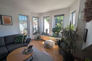 Helle 2-Zimmer-Wohnung mit Erker, Balkon und Garage in ruhiger Lage von Nettetal-Hinsbeck – Schloßstraße 44, 41334 Nettetal – Vorschaubild 2