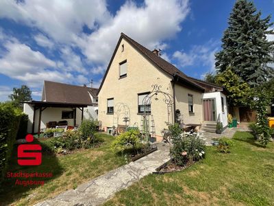 renovierungsbedürftiges Einfamilienhaus mit großzügigem Garten
