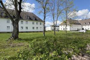Offene Küche, 3 Zimmer, Parkett, neues Bad mit Dusche und Wanne – Mittelkamp 5a, 38642 Goslar – Vorschaubild 2