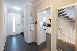 RENOVIERTES REIHENMITTELHAUS MIT TERRASSE, GARTEN, SAUNA & GARAGE IN HAAR – München (Kreis) – Vorschaubild 15