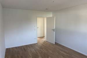 Erstbezug | Sonnige 3,5-Zimmer Wohnung | Einbauküche | Balkon | Einzelgarage | KFW55 | ER-Zentrum – Anton-Bruckner-Straße 8, 91052 Röthelheim, Erlangen – Vorschaubild 35