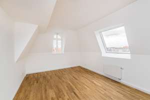 Ab sofort beziehbar: Stilvolle 3-Zimmer-DG-Wohnung über Leipzigs Dächern, in der beliebten Karli – 4275 Südvorstadt, Leipzig – Vorschaubild 5