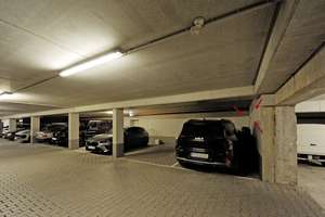 Sonnige, elegante 4 Raum DG Wohnung mit umlaufender Terrasse! Neuhausen Nymphenburg! – Nibelungenstraße 55d, 80639 Nymphenburg, München – Vorschaubild 59