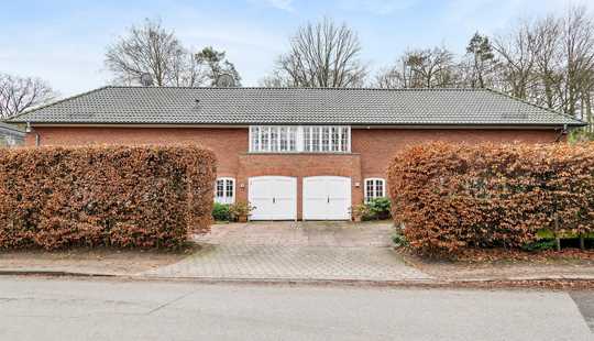 Bild von Denkmalgeschützte Doppelhaushälfte im Landhausstil in beliebter Lage von Blankenese
