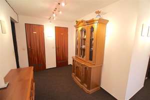 3 Wohnungen oder 5 Apartments: Wohnhaus möbliert, mit Gewerbefläche am Marktplatz in Homberg (Efze)  – Die vollständige Adresse der Immobilie erhältst du vom Anbieter., 34576 Homberg (Efze) – Vorschaubild 17