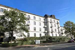 Tolle frisch renovierte Maisonettewohnung! Parkett! Terrasse! Wannenbad!! – Dresden – Vorschaubild 2