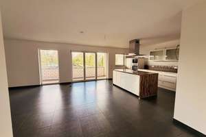***Bezugsfreie Traumwohnung mit großem Balkon und herrlicher Wohnküche