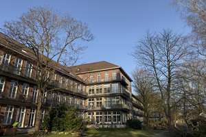 HENRIETTENVIERTEL: Loftwohnen an der Eilenriede: 3,5-Zi, Parkett, Aufzug, G-WC, Kfz-Stellplatz etc. – Gehägestraße 20J, 30655 Groß-Buchholz, Hannover – Vorschaubild 2