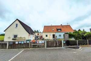 Für Visionäre: Abrissobjekt mit Zukunft in ruhiger Stadtrandlage von Olching *PROVISIONSFREI* – Die vollständige Adresse der Immobilie erhältst du vom Anbieter., 82140 Olching – Vorschaubild 1