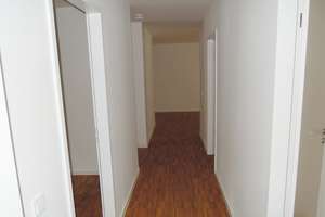 Für 5-Personen-Haushalte: Geförderte 4-Zimmer-Wohnung (KMB) im Neubau mit 2 Bädern, Balkon + Aufzug – Christel-Sembach-Krone-Straße 11, 81248 Freiham, München – Vorschaubild 6