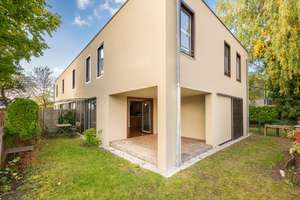 AIGNER- Erdgeschosswohnung mit Garten und privatem Eingang- stilvoll, ruhig und durchdacht geplant – Die vollständige Adresse der Immobilie erhältst du vom Anbieter., 80935 Lerchenau-Ost, München – Vorschaubild 1