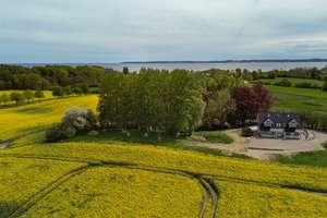 Wo Träume ein Zuhause finden… Schwedenhaus mit großzügigem Grundstück nahe der Ostsee – Die vollständige Adresse der Immobilie erhältst du vom Anbieter., 24369 Waabs – Vorschaubild 3