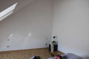 Frisch Sanierte 2,5 Zi. Whg. mit Balkon, Studio und TG-Stellplatz – Die vollständige Adresse der Immobilie erhältst du vom Anbieter., 90491 Sankt Jobst, Nürnberg – Vorschaubild 6