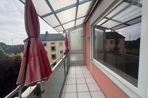 Schöne 3 Zimmerwohnung mit Garage und Balkon – Zirbelstraße 49e, 86154 Oberhausen-Nord, Augsburg – Vorschaubild 2