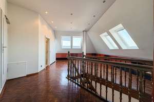 Wohnen mit Charakter: Exklusives Penthouse im Domviertel – Die vollständige Adresse der Immobilie erhältst du vom Anbieter., 97072 Altstadt, Würzburg – Vorschaubild 3