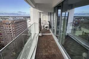 Moderne 2-Zimmer-Wohnung mit Balkon, FitX im Haus & Rheinlage – Emanuel-Leutze-Straße 1, 40547 Lörick, Düsseldorf – Vorschaubild 3