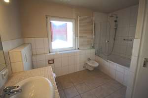 STOCKUM: EXKLUSIV SANIERTES 1 FAMILIENHAUS 4 ZIMMER 2 BÄDER+G-WC GARTEN TERRASSE PARKETT TOP-LAGE – Die vollständige Adresse der Immobilie erhältst du vom Anbieter., 40474 Stockum, Düsseldorf – Vorschaubild 12