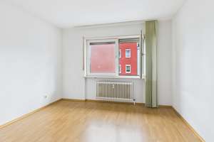Leer und frei in der Rendite-Gestaltung: Wohnhaus mit 4 separaten Etagen und 2 Garagen – Die vollständige Adresse der Immobilie erhältst du vom Anbieter., 67065 Mundenheim, Ludwigshafen am Rhein – Vorschaubild 1