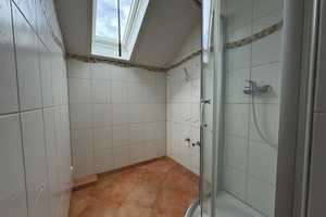Wohnhaus mit vielen Zimmer und kleinem Grundstück zum Modernisieren in Laupheim-Untersulmetingen – Biberach (Kreis) – Vorschaubild 24