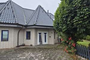 Exklusives Einfamilienhaus mit Doppelgarage in Springe OT Eldagsen – Die vollständige Adresse der Immobilie erhältst du vom Anbieter., 31832 Springe – Vorschaubild 2