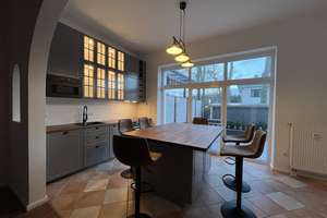 Die besondere Gelegenheit, Atelierwohnung in Villenlage, modernisiert, 2 Bäder – Landhausstr. 1a, 15344 Strausberg – Vorschaubild 2