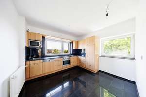 Beste Aussichtslage - Charmantes 2-3 Familienhaus mit großem Garten  – Die vollständige Adresse der Immobilie erhältst du vom Anbieter., 70195 Botnang-Süd, Stuttgart – Vorschaubild 8