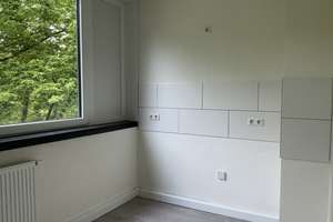 Charmante 3-Raum-Wohnung mit sonnigem Balkon im Grünen! – Von-Ossietzky-Ring 39, 45279 Horst, Essen – Vorschaubild 3