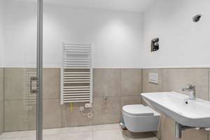 Property thumbnail 10