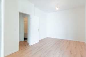 Frisch renovierte 2-Zimmer-Wohnung mit Balkon in Berlin-Wilhelmsruh – 50 m² in guter Lage – Berlin – Vorschaubild 2
