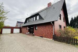 Solide Kapitalanlage in Dinklage!
Zweifamilienhaus in zentrumsnaher Lage  – Die vollständige Adresse der Immobilie erhältst du vom Anbieter., 49413 Dinklage – Vorschaubild 2