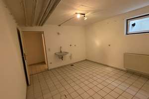 Wohnen mit Charakter: Großzügige 4-Zimmer-Wohnung in Obermenzing – Menzinger Str. 115, 80999 Obermenzing, München – Vorschaubild 11
