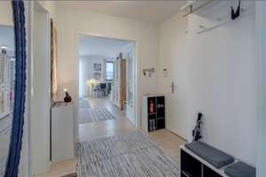 Möbliert: Großzügige 2-Zimmer Wohnung mit Einzelstellplatz – 81925 Oberföhring, München – Vorschaubild 10