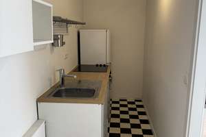2-Zimmer-Wohnung mit separatem Zugang im Rückgebäude – Konrad-Adenauer-Allee – Konrad adenauer Alle 19, 86150 Innenstadt. St. Ulrich-Dom, Augsburg – Vorschaubild 7