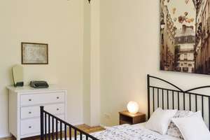 Sehr Ruhige helle sanierte Altbauwohnung balkon direkter gartenzugang 1240€ Mieteinnahmen – Machonstrasse 51, 12105 Mariendorf, Berlin – Vorschaubild 2