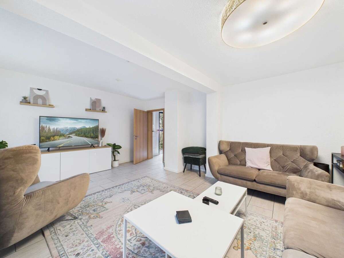 Immobilie in Oberderdingen - Wohnen mit Charme: Saniertes Einfamilienhaus mit Scheune im Ortskern | Oberderdingen | - Bild 4