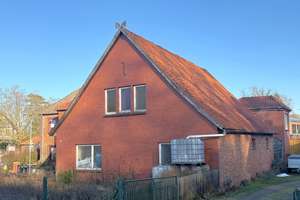 Zweifamilienhaus in zentraler Lage – Die vollständige Adresse der Immobilie erhältst du vom Anbieter., 31632 Husum – Vorschaubild 8