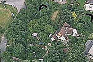 Ostseegrundstück mit Wohnhaus, einzigartig, naturbelassen und weiteren Bebauungsmöglichkeiten – Lindenstraße 17, 23968 Zierow – Vorschaubild 2