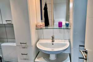 2,5-Zimmer-ETW | Südseite | ohne Maklerprovision!!! – Die vollständige Adresse der Immobilie erhältst du vom Anbieter., 70437 Freiberg, Stuttgart – Vorschaubild 13