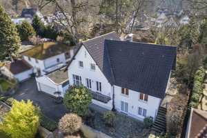 Elegantes Einfamilienhaus mit großzügigem Grundstück und hochwertiger Ausstattung – Rheinisch-Bergischer Kreis – Vorschaubild 1