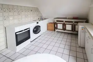 Viel Platz für bis zu 2 Familien: Gestaltbares EFH in Feldrandlage – Schaumburg (Kreis) – Vorschaubild 10