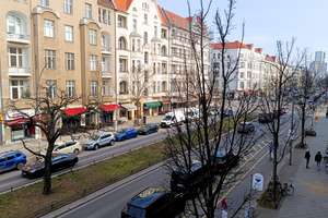 Saniert, mit Balkon und Pkw-Stellplatz
-nahe Savignyplatz und Ku´damm im Wielandkiez- – Die vollständige Adresse der Immobilie erhältst du vom Anbieter., 10625 Charlottenburg, Berlin – Vorschaubild 8