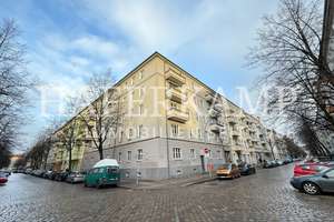 Langfristig vermietete 2-Zimmer-Eigentumswohnung in Friedrichshain! – Die vollständige Adresse der Immobilie erhältst du vom Anbieter., 10247 Friedrichshain, Berlin – Vorschaubild 1