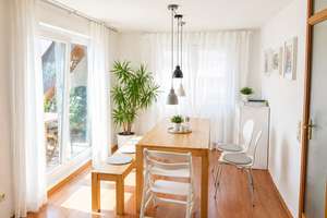 Schöne und helle 2,5 Zimmer  Maisonette Wohnung mit Terrasse mitten in Bad Cannstatt – Erbsenbrunnengasse 17, 70372 Cannstatt-Mitte, Stuttgart – Vorschaubild 2