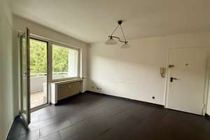 Düsseltal –Gelegenheit mit großem Potenzial | 4 Zimmer | Balkon | XXL-Garage | Eigennutz oder Anlage